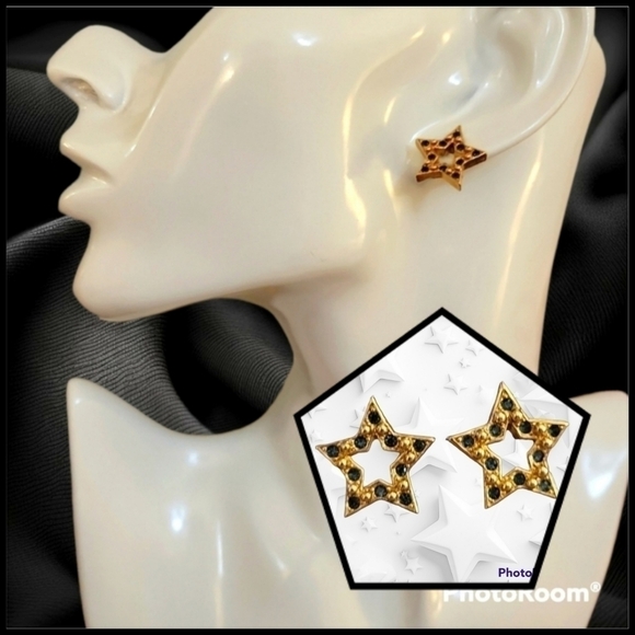 Avon Jewelry - VTG AVON Goldtone Blue Rhinestone Star Nebula Holiday Post Earrings